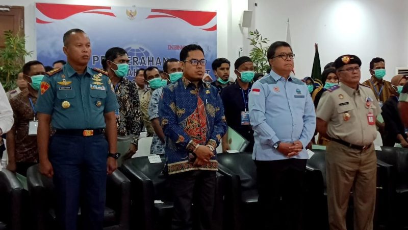 Foto: Abdul Rahim Hadiri Penyerahan Sertifikat Tanah