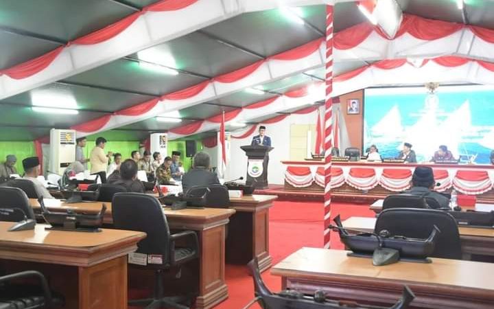 Fraksi DPRD Sulbar Sepakat Terima Jawaban Gubernur Terkait Pelaksanaan APBD 2022