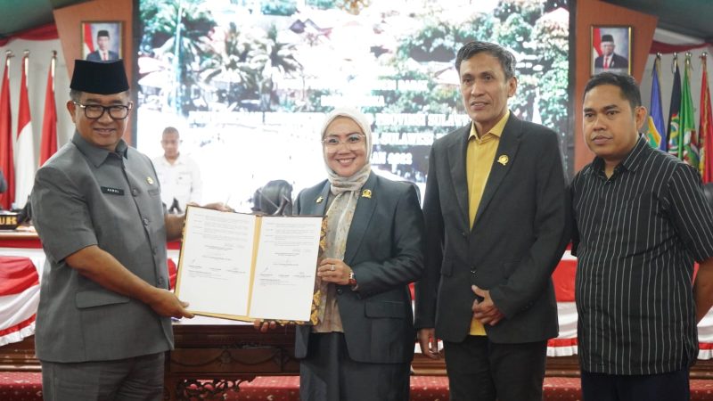 Paripurna LKPJ 2022, Akmal Malik Apresiasi Rekomendasi DPRD Sulbar