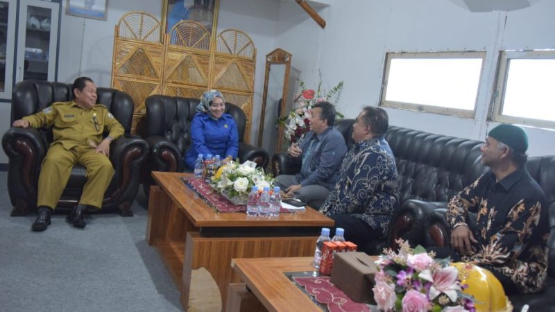 DPRD Sulbar Terima Aduensi dengan Central Project Management Unit