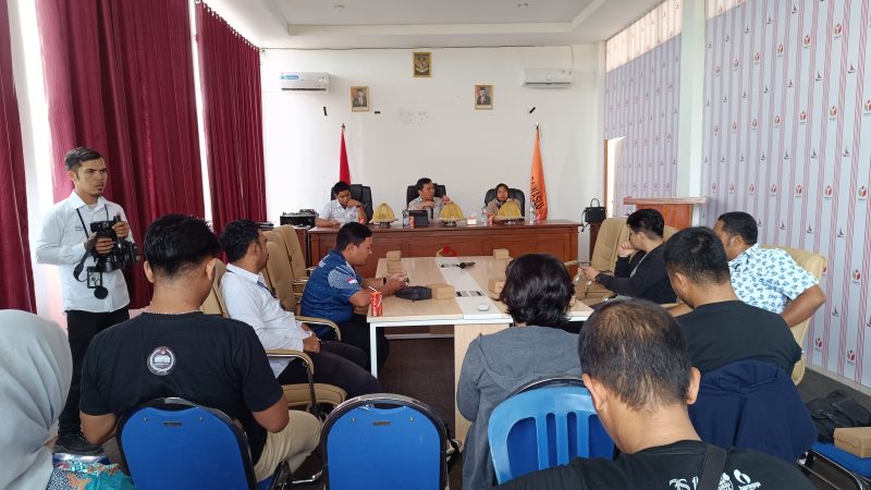 Bawaslu Mamuju Bentuk Tim untuk Awasi Proses Pelipatan dan Sortir Surat Suara