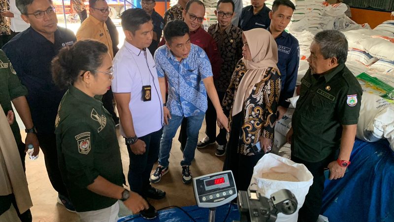 Satgas Pangan Polda Sulbar bersama TPID Kembali Pantau Stok Pangan di Pasar