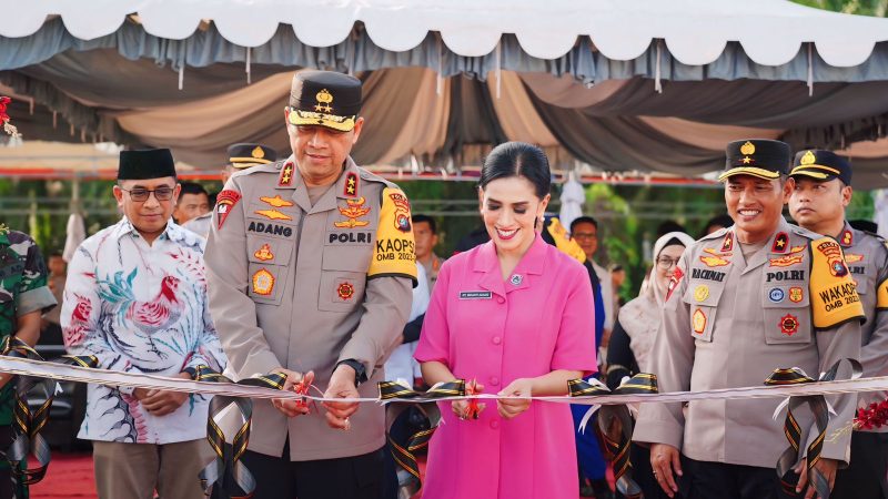 Kapolda Sulbar Resmikan Pembangunan Rumdis Polres Mamuju Tengah