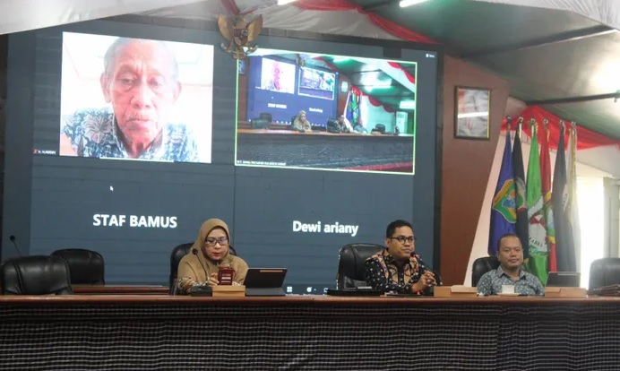 Rahim Pimpin Rapat Bamus Penyusunan Rencana Kerja DPRD Sulbar