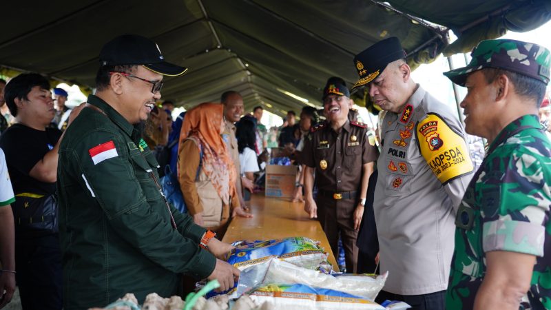 Bazar Murah TNI Jelang Idul Fitri Diapresiasi Kapolda Sulbar