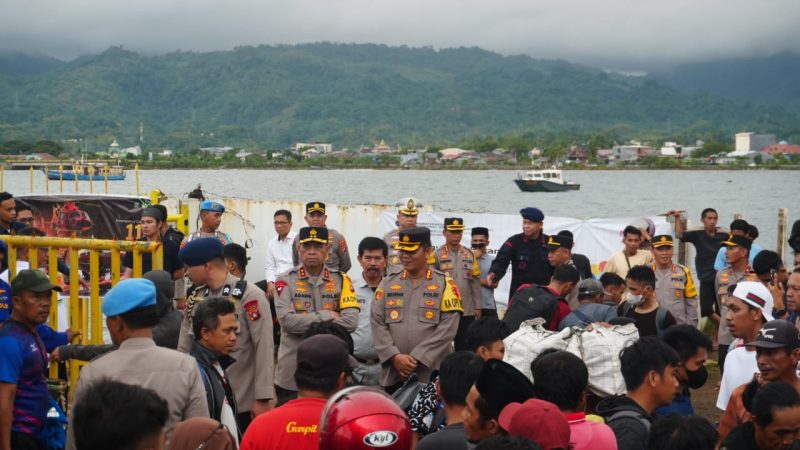 Kapolda Sulbar Cek Empat Posko di Mamuju Jelang Puncak Hari Raya