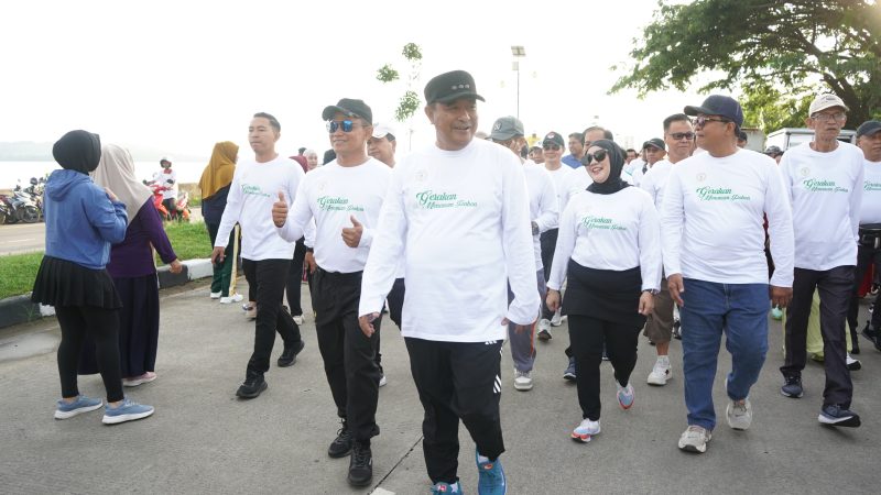 Perkuat Kolaborasi Peduli Lingkungan Melalui Jalan Santai dan Menanam Pohon