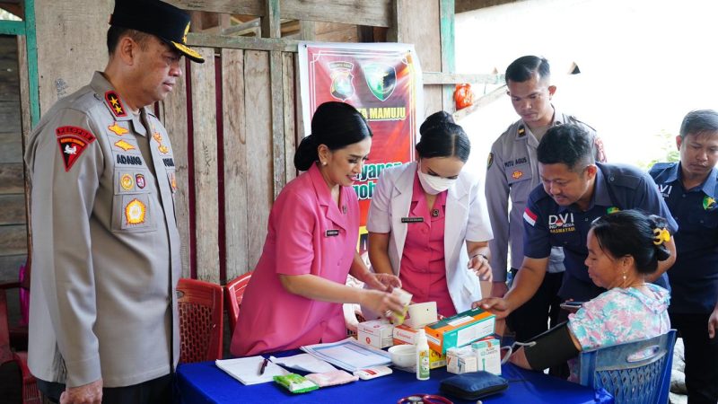 Kapolda Sulbar Kunjungan Bakti Sosial Ke Bonehau