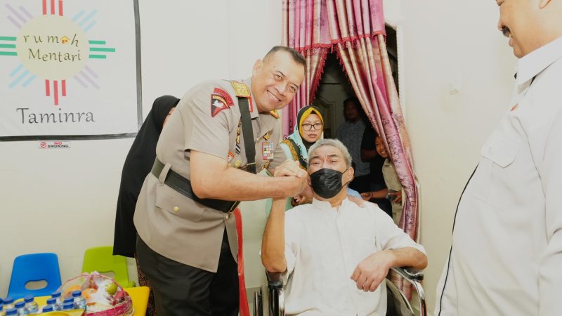 Kapolda Sulbar Kunjungi Purnawirawan Pererat Silaturahmi
