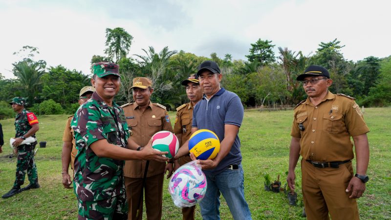 Bahtiar Pj Gubernur Pertama Kunjungi Desa Dungkait