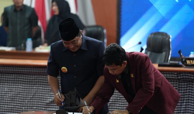 DPRD Sulbar Sepakati Ranperda RPJPD 2025-2045