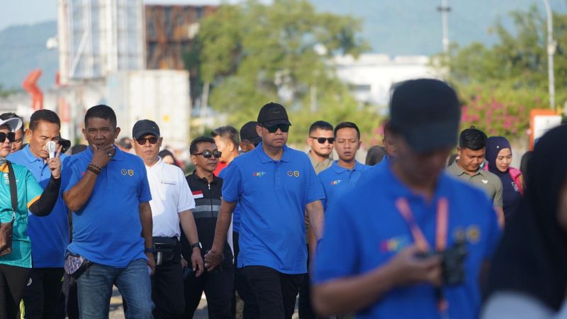 Kapolda Sulbar Turut Meriahkan Kegiatan Jalan Sehat Pekan Keselamatan Jalan