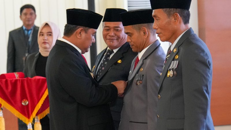 Pj Gubernur Resmi Lantik Pjs Bupati di Tiga Kabupaten
