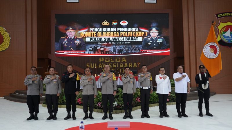 Kapolda Kukuhkan Komite Olahraga Polri Jajaran Polda Sulbar