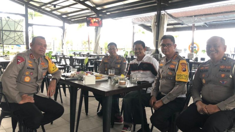 Kapolda Pantau Debat Kandidat Pilkada Mamuju Tengah di Ballroom Hotel d’Maleo