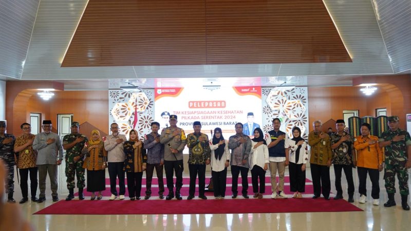 Sukseskan Pilkada Serentak, Kapolda Sulbar Dukung Pelepasan Tim Kesiapsiagaan Kesehatan
