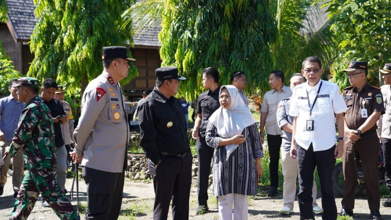 Kapolda Sulbar Bersama Pj Gubernur Cek Pengamanan di TPS