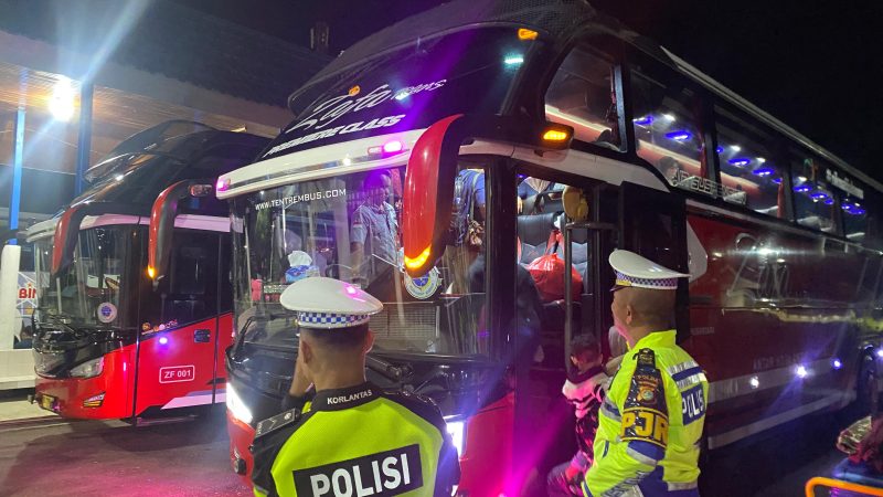 Polda Sulbar Maksmalkan Pengamanan di Posko Terminal Simbuang Mamuju