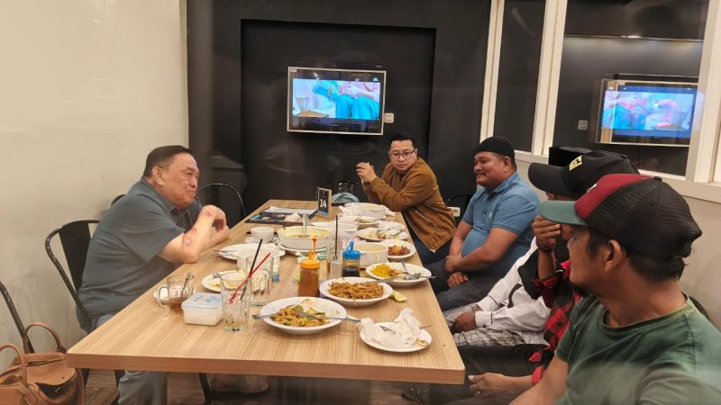 Wagub Sulbar Terima Aspirasi Masyarakat di Rumah Makan, Jalan Tani Jadi Sorotan