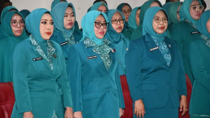 Ketua TP-PKK Sulbar Lantik Ketua TP-PKK Pasangkayu