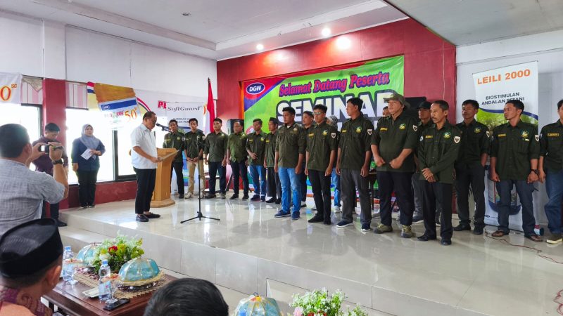 Gubernur Sulbar Kukuhkan Pengurus Asosiasi Petani Durian