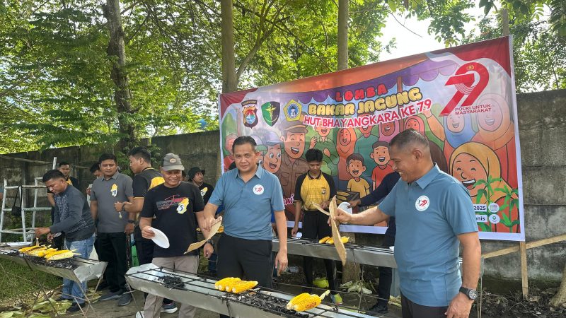 Polda Sulbar Merihkan HUT Bhayangkara ke-79 dengan Lomba Bakar Jagung