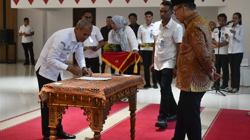 Muh Natsir: Penandatanganan Pakta Integritas Eselon II, Sebagai Komitmen Meningkatkan Kinerja