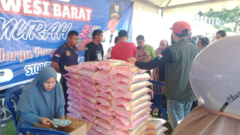 Distapang Sulbar: 3,5 Ton Beras Habis Dibeli Masyarakat saat Pasar Murah