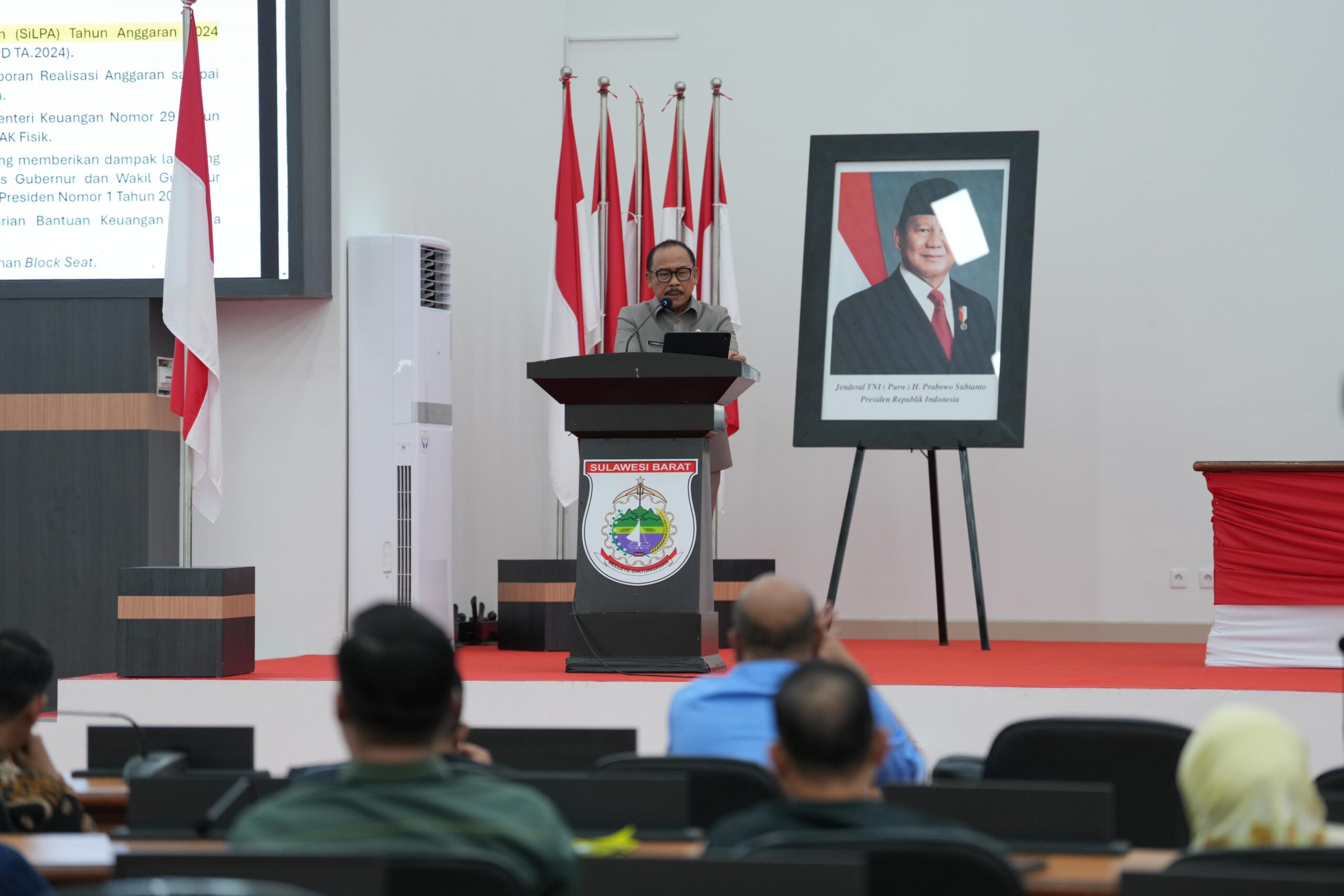 Pemprov Sulbar Serahkan KUA-PPAS APBD 2025 ke DPRD Sulbar