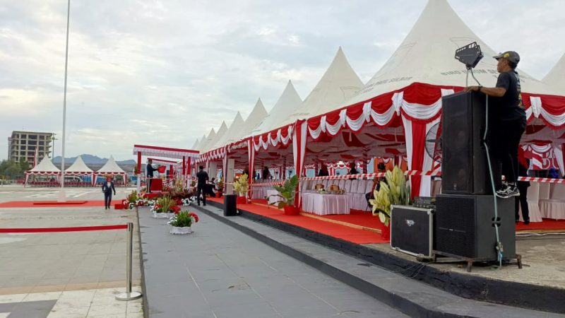 Masyarakat Bisa Menyaksikan Upacara HUT RI di Pantai Manakarra Berkat Sentuhan Digital Diskominfo Sulbar