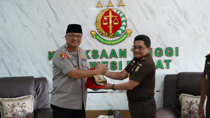 Kapolda Sulbar Gencarkan Silaturahmi, Perkuat Kekuatan dengan Kejati