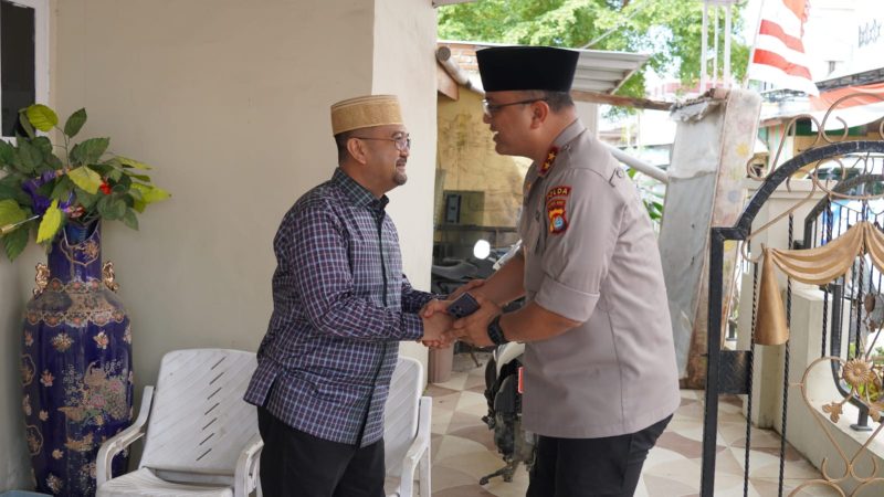 Kapolda Sulbar Jalin Silaturahmi dengan Raja Mamuju