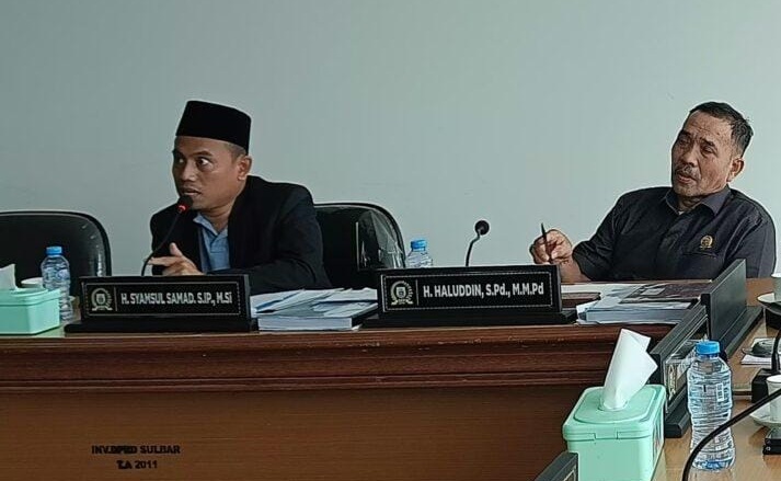 Ketua Komisi I DPRD Sulbar Pimpin Rapat Pansus Pembahasan Ranperda Susunan Perangkat Daerah