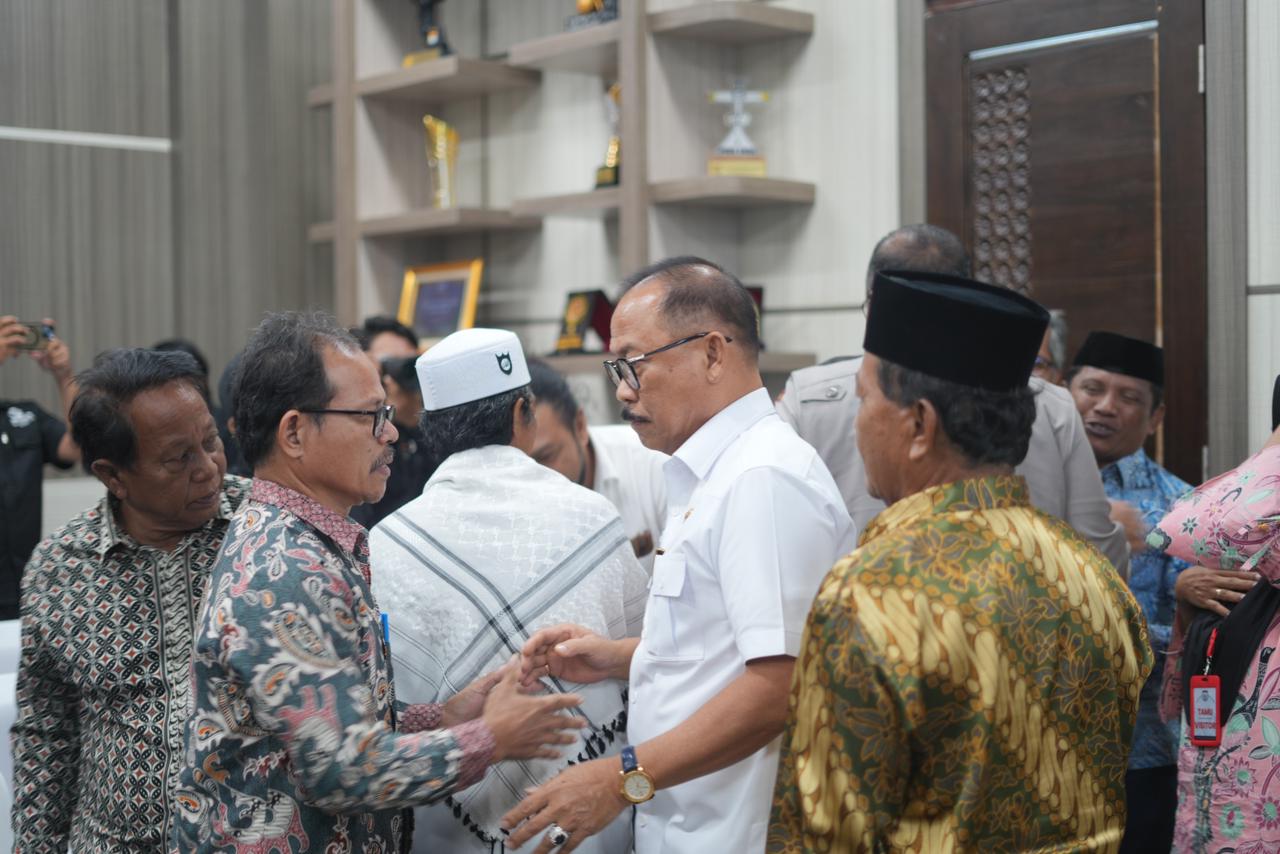 Gubernur Sulbar Fasilitasi Mediasi Damai Konflik Warga Kuridi dan Kasambang