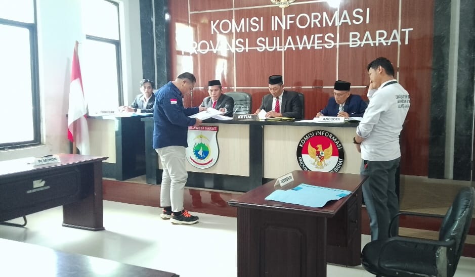 KI Sulbar Sidang Sengketa Informasi 3 Desa di Kecamatan Kalumpang