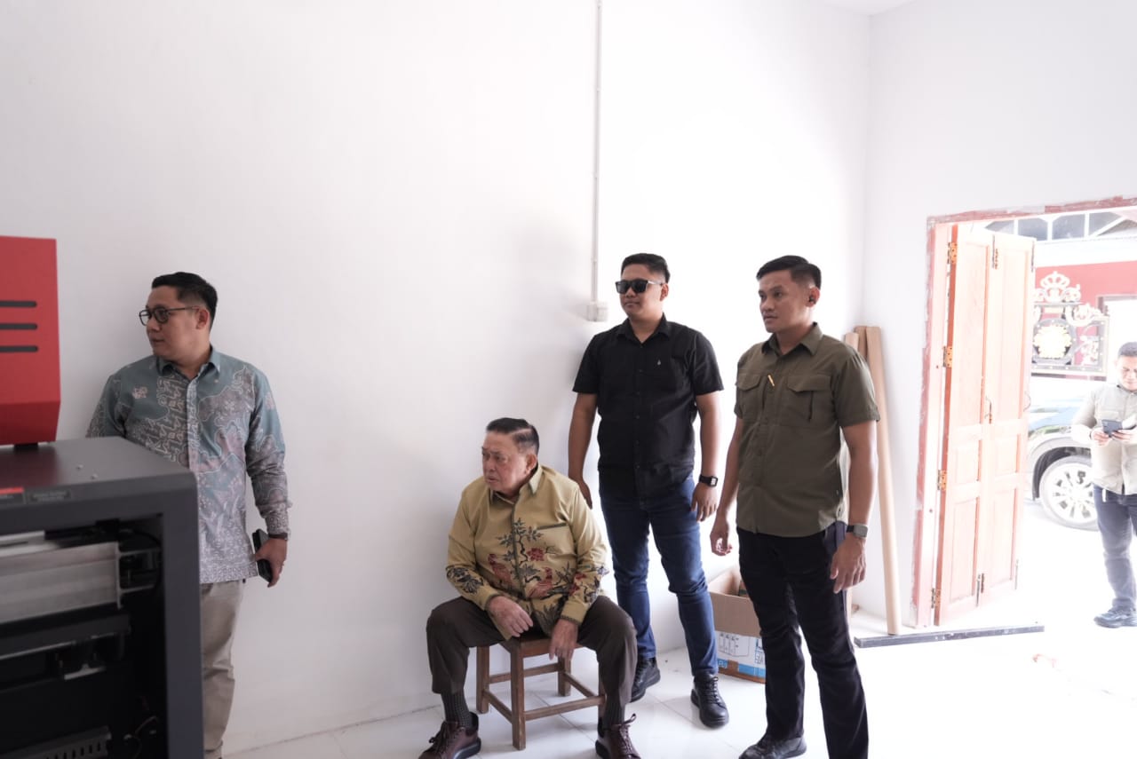 Wagub Salim Pastikan Bantuan Mesin Percetakan Pemprov Sulbar untuk UMKM Tepat Sasaran