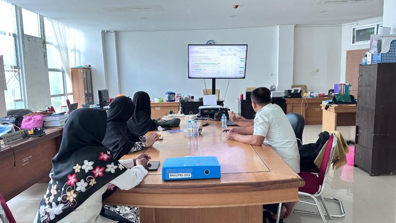 Pemberkasan Mahasiswa Penerima Beasiswa Masih Berlangsung di Pemkesra Sulbar