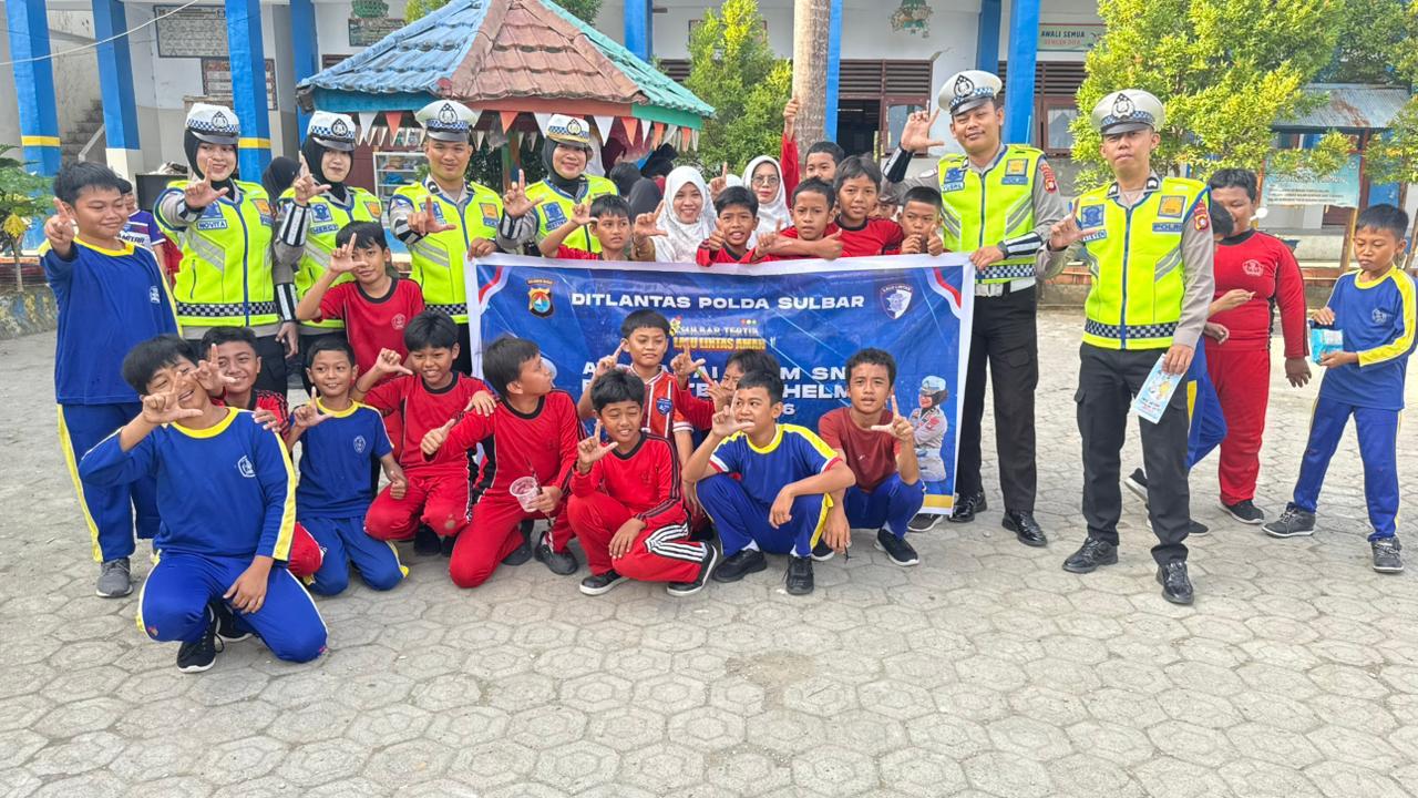 Polantas Polda Sulbar Terus Gencar Bangun Budaya Tertib Helm Lewat Sosialisasi
