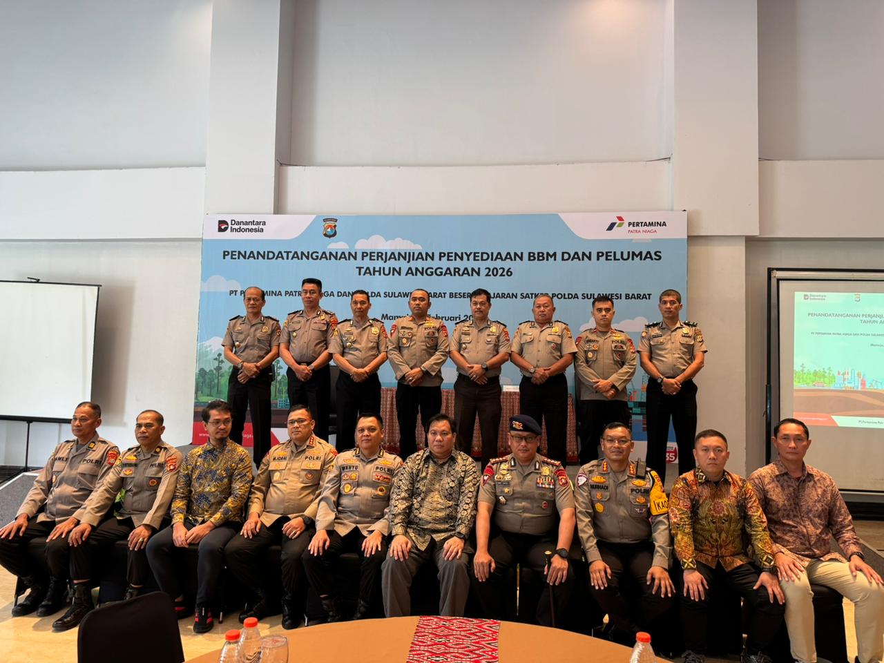 Perkuat Kerjasama, Polda Sulbar dan Pertamina Patra Niaga Tandatangani Perjanjian Penyedian BBM