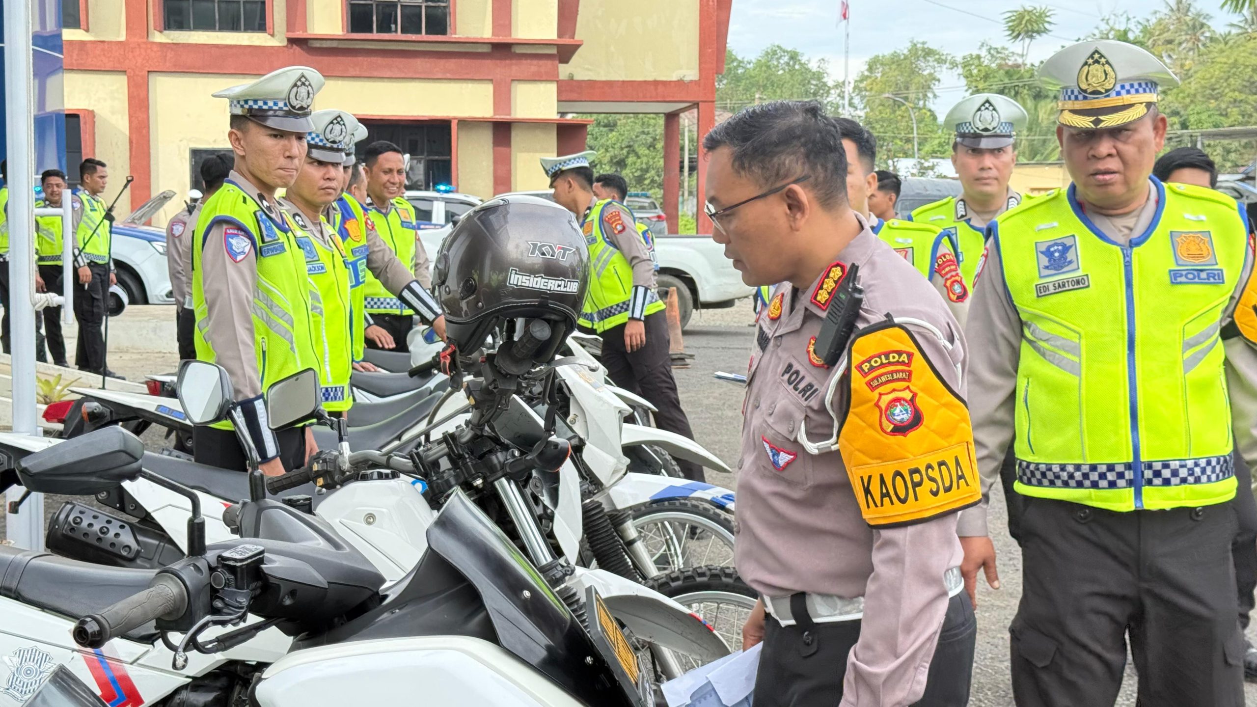 Untuk Pelayanan Maksimal, Dirlantas Polda Sulbar Pastikan Armada Dalam Kondisi Optimal