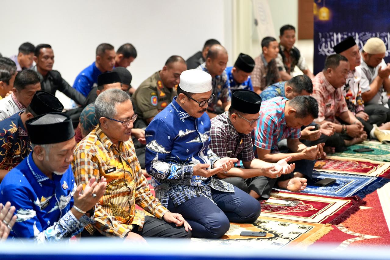 Kultum Dzuhur Gubernur Sulbar: Kasih Sayang, Ilmu, Kedermawanan dan Keadilan