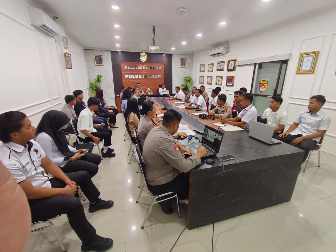 Kabag Tatalaksana dan Pelayanan Publik Didapuk sebagai Narasumber FKP Polda Sulbar