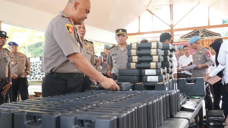 Kapolda Sulbar Cek Serentak Senpi Organik Seluruh Personel