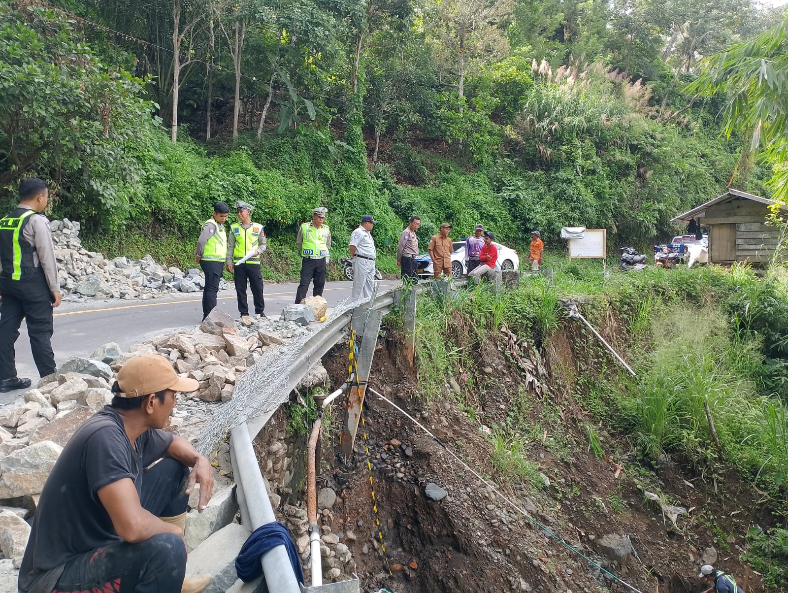 Ditlantas Polda Sulbar Survei Jalan Rusak di Majene dan Polman