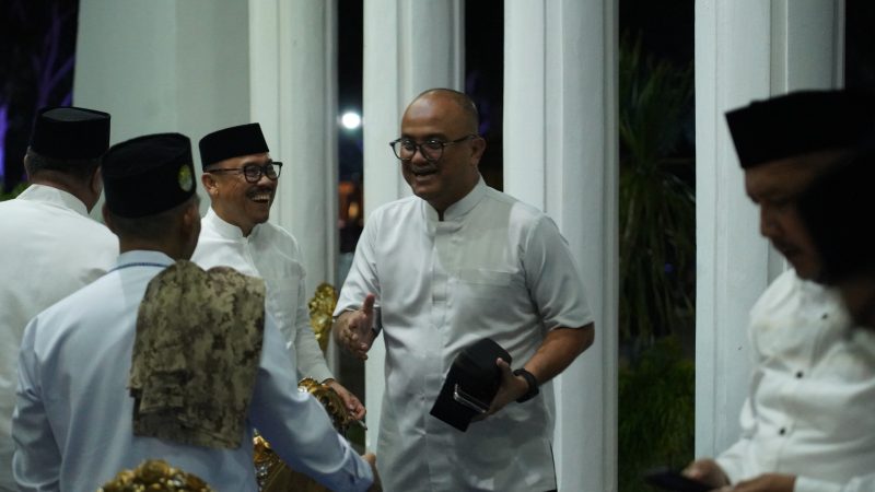 Memperkokoh Silaturahmi, Kapolda Sulbar Buka Puasa Bersama Gubernur
