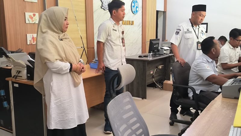 Hari Pertama Langsung Disidak, UPTD Pelayanan Pajak Mamuju Buktikan Kinerja