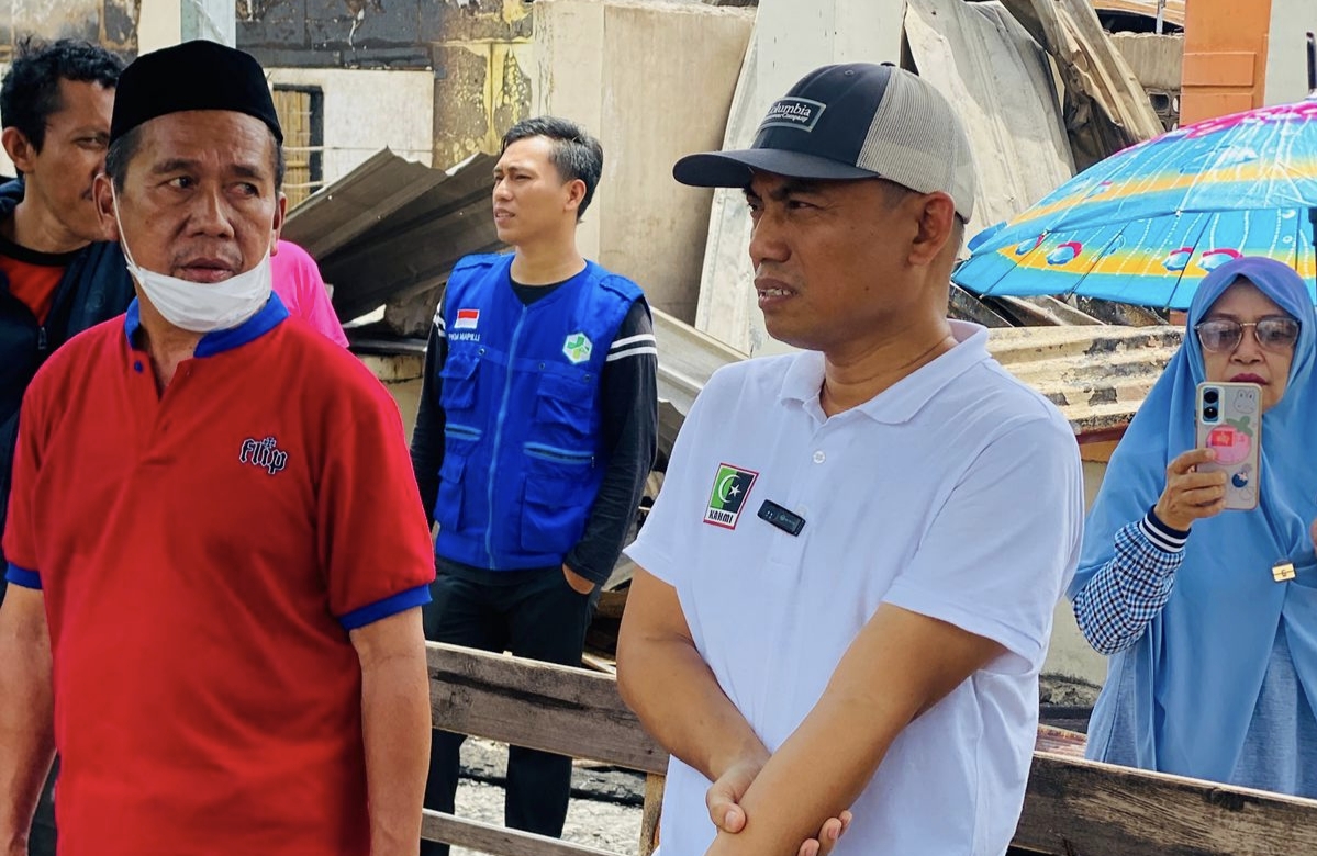 Pemprov dan DPRD Sulbar Tinjau Lokasi Kebakaran Hebat di Galung Tuluk Polman