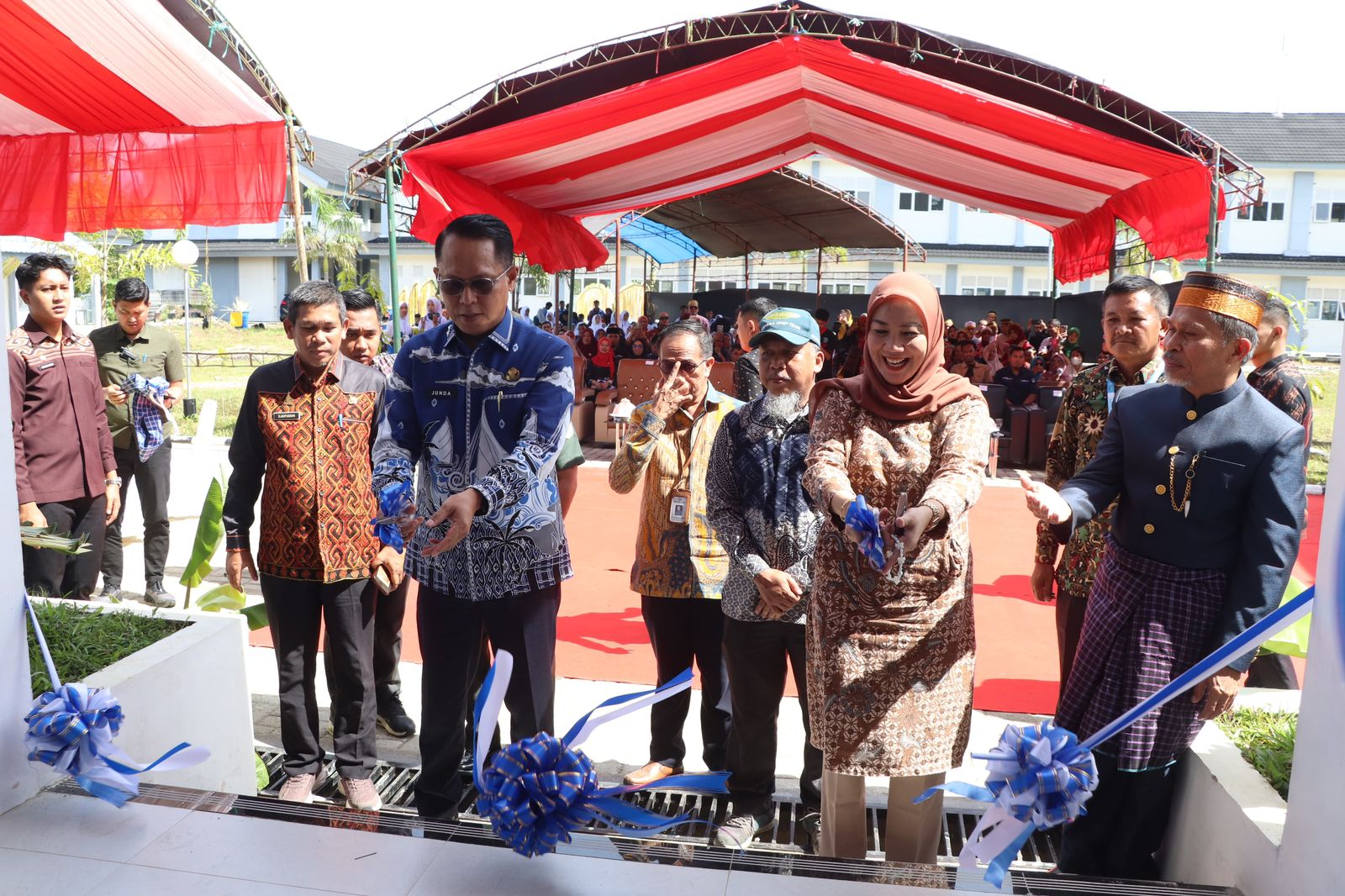 Wakil Ketua DPRD Sulbar Hadiri Launching Buku Bahasa Daerah Mamuju