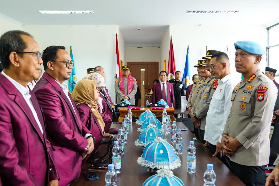 Polda Sulbar dan Unsulbar Resmikan Pusat Studi Kepolisian Pertama di Majene