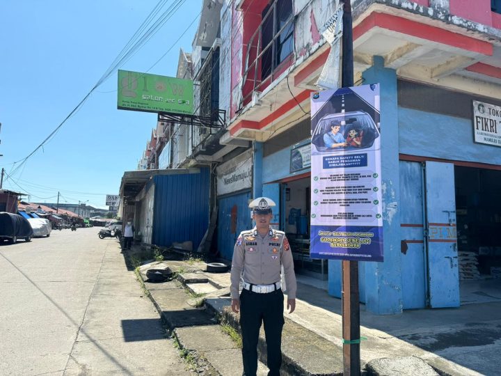 Polda Sulbar Pasang Banner Himbauan, Wujudkan Keselamatan Berlalu Lintas